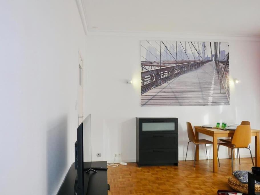 Ixelles: Superbe Appartement, Idealement Situe Brussels Ngoại thất bức ảnh